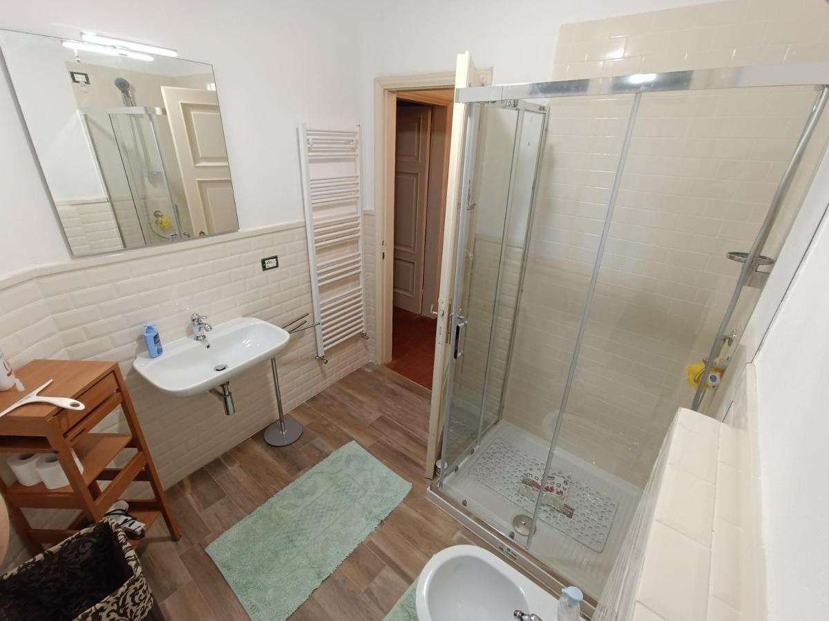 Cozy Apartment Near The City Walls Lucca Exterior foto